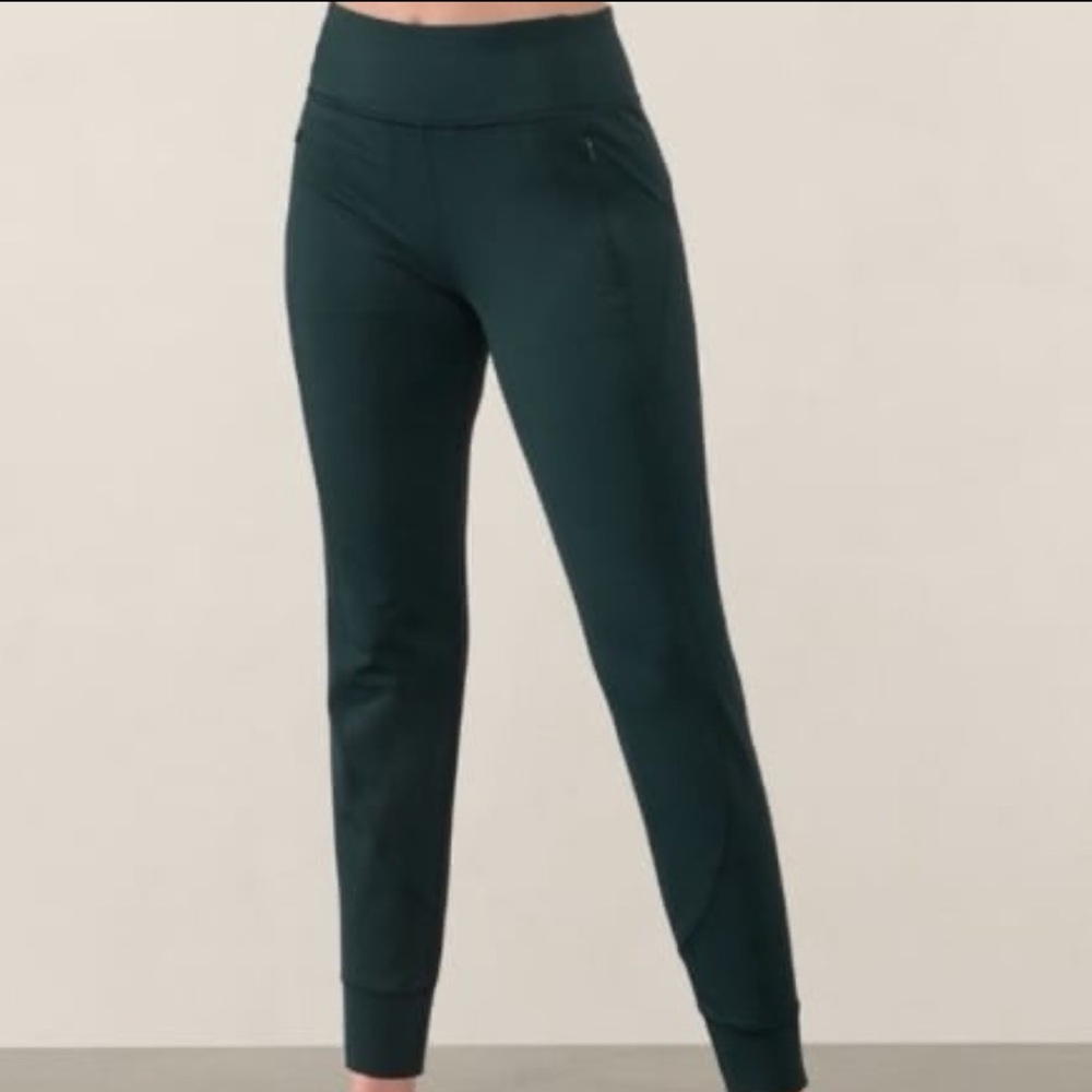 NWT Athleta Rainier  joggers